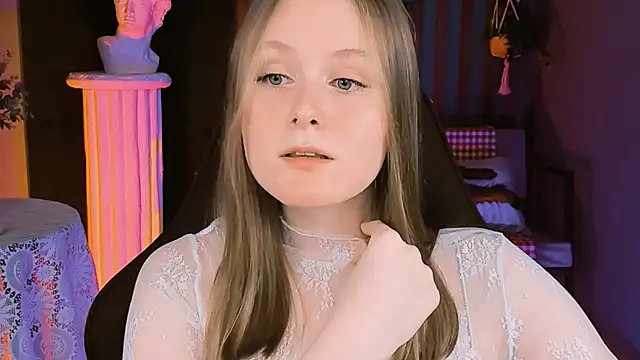 Snapshot of VivienLeeigh chatting on 5, 2, 2025 VivienLeeigh online show from 5, 2, 2025