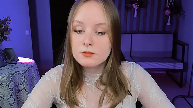 Snapshot of VivienLeeigh chatting on 15, 2, 2025 VivienLeeigh online show from 15, 2, 2025