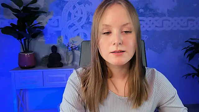 Snapshot of VivienLeeigh chatting on 1, 3, 2025 VivienLeeigh online show from 1, 3, 2025