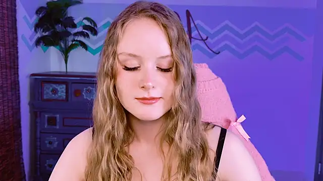 Snapshot of VivienLeeigh chatting on 22, 10, 2025 VivienLeeigh online show from 22, 10, 2025