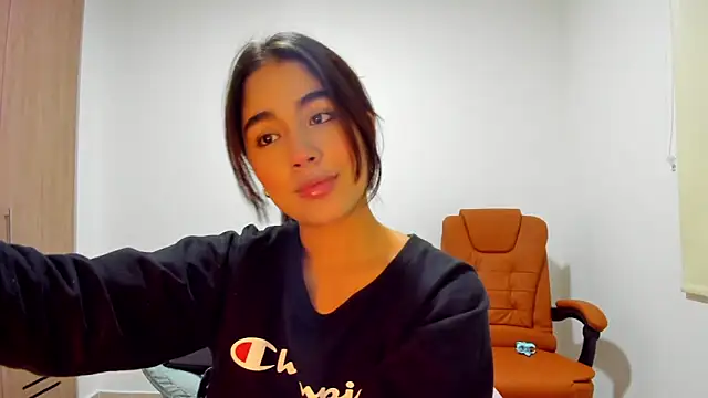 AriaMontgomery online show from 24, 2, 2025