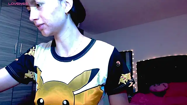 holy juli online show from 23, 12, 2025