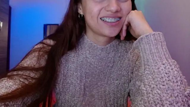Snapshot of holy_juli chatting on 18, 4, 2026 holy juli online show from 18, 4, 2026