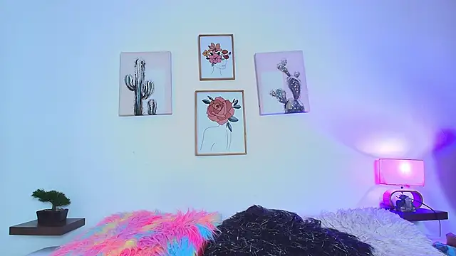 Snapshot of miwa_cute chatting on 18, 12, 2024 miwa cute online show from 18, 12, 2024