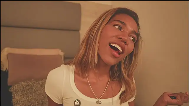 Lily Miiller online show from 17, 2, 2026