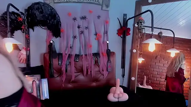 Snapshot of Samantha_mature56 chatting on 24, 10, 2025 Samantha mature56 online show from 24, 10, 2025