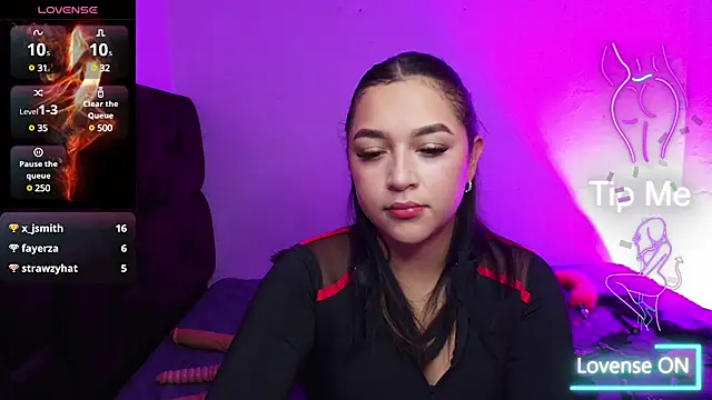 Snapshot of EmilySavvato chatting on 6, 3, 2025 EmilySavvato online show from 6, 3, 2025