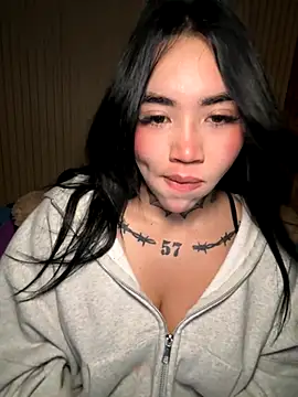 Nickiiiii online show from 16, 11, 2025