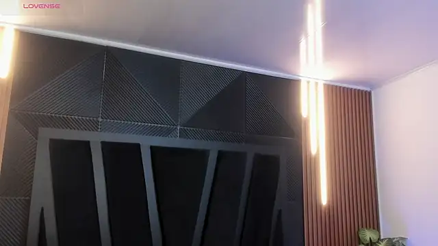 JeanColleman online show from 3, 12, 2025