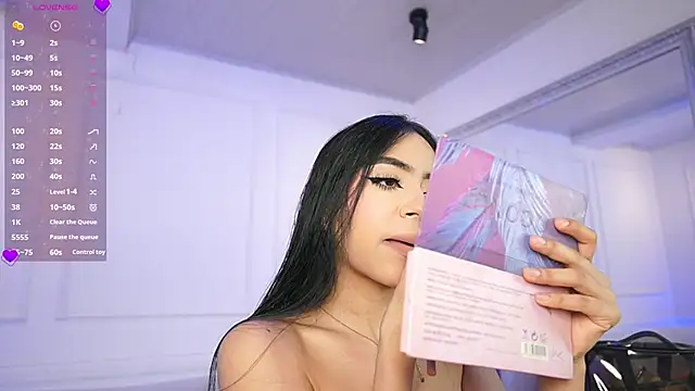 elasummer online show from 24, 2, 2025