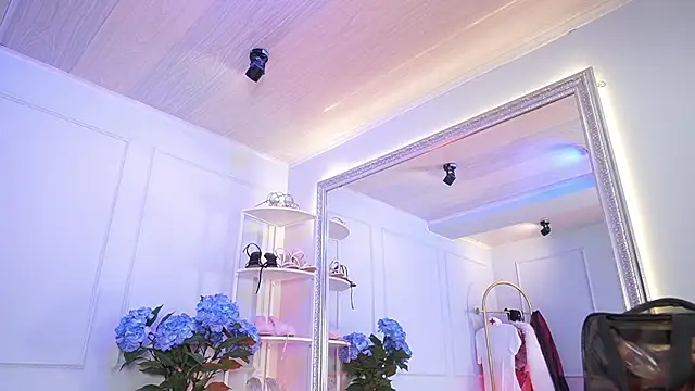 elasummer online show from 13, 3, 2026