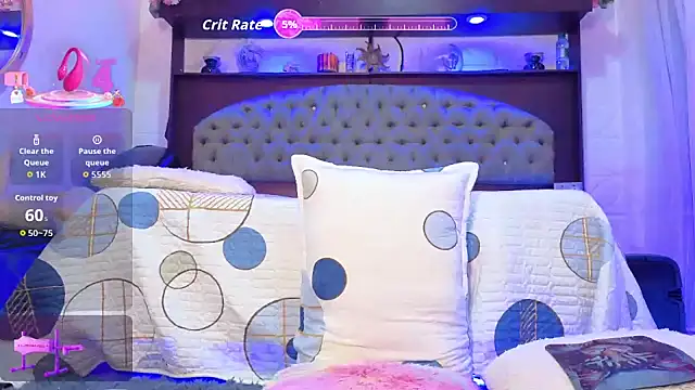 Snapshot of EMILY_ROUSSE71 chatting on 28, 10, 2025 EMILY ROUSSE71 online show from 28, 10, 2025