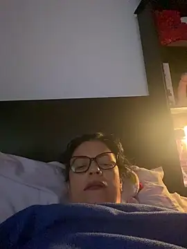 Snapshot of Sharongirl07 chatting on 19, 12, 2025 Sharongirl07 online show from 19, 12, 2025