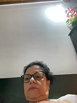 Snapshot of Sharongirl07 chatting on 1, 2, 2026 Sharongirl07 online show from 1, 2, 2026