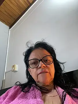 Snapshot of Sharongirl07 chatting on 1, 2, 2026 Sharongirl07 online show from 1, 2, 2026