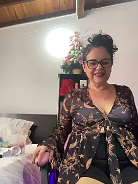 Snapshot of Sharongirl07 chatting on 14, 2, 2026 Sharongirl07 online show from 14, 2, 2026