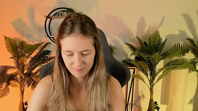 Sharon Evansi online show from 4, 12, 2024