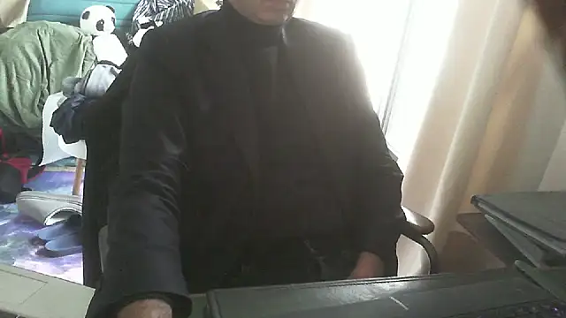 shyfrenchcock1 online show from 13, 4, 2026