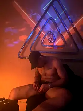 Snapshot of Alexandrei chatting on 9, 11, 2025 Alexandrei online show from 9, 11, 2025