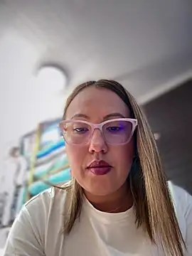 VIOLETA-25  online show from 15, 4, 2026