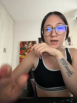 Snapshot of haanna_thompsoon chatting on 2, 7, 2026 haanna thompsoon online show from 2, 7, 2026