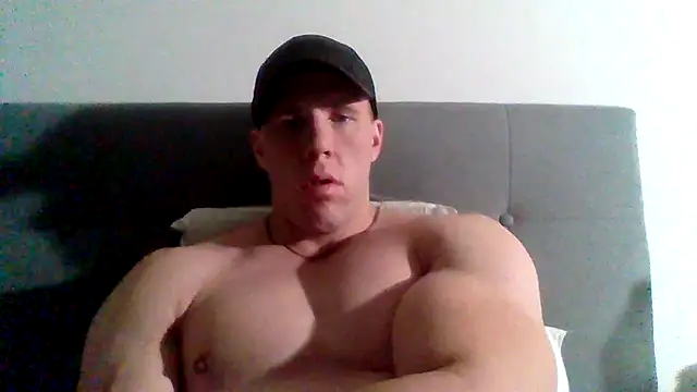 Snapshot of parkerxmuscle chatting on 7, 1, 2025 parkerxmuscle online show from 7, 1, 2025