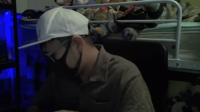 Owl1216 online show from 8, 12, 2024