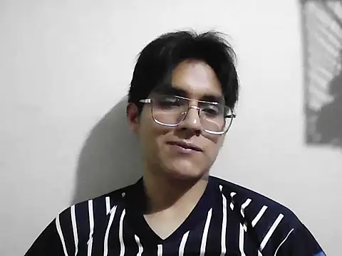 Snapshot of HardDick2 chatting on 4, 3, 2026 HardDick2 online show from 4, 3, 2026