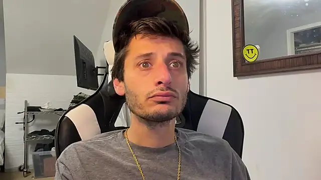 Snapshot of Dylansd chatting on 24, 12, 2024 Dylansd online show from 24, 12, 2024