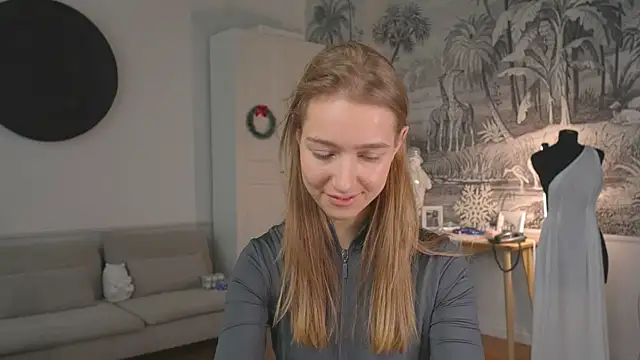 Snapshot of solar_bella chatting on 26, 12, 2024 solar bella online show from 26, 12, 2024