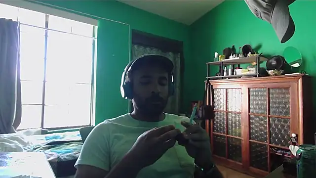        the online show from 14, 4, 2026