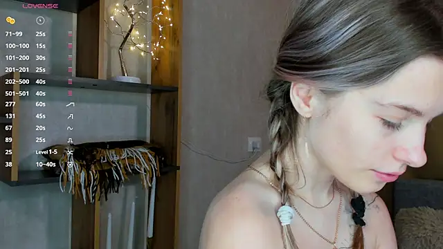 LinaCristonsen online show from 8, 12, 2024