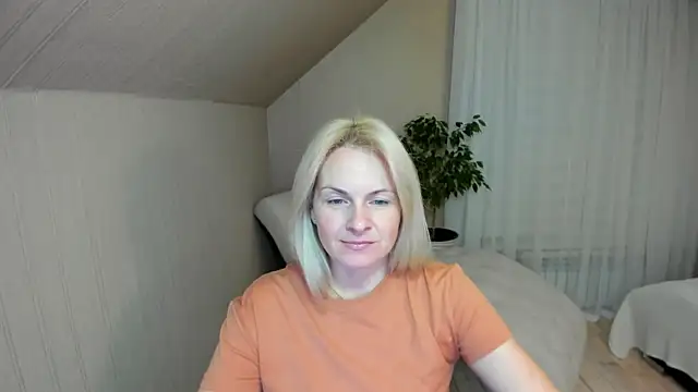 Alicee Gracee online show from 16, 1, 2025