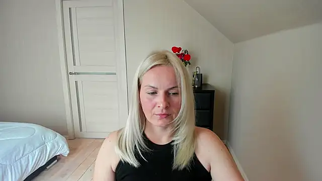 Alicee Gracee online show from 10, 10, 2025