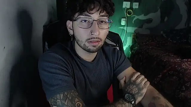 Dereck Dickson online show from 2, 11, 2025