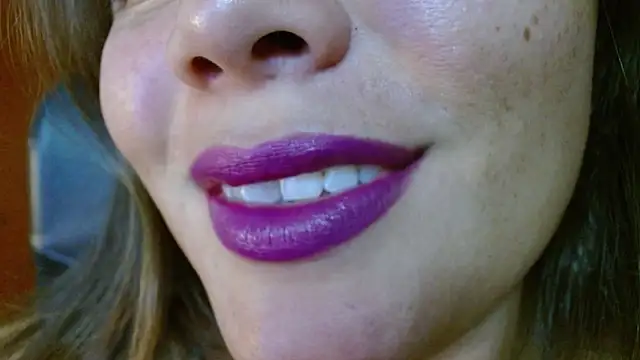 Snapshot of miss_evoleth2 chatting on 9, 6, 2026 miss evoleth2 online show from 9, 6, 2026
