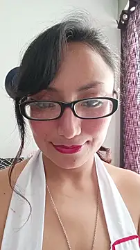 Lucy Chery online show from 15, 2, 2026