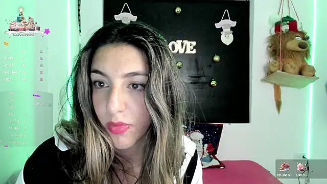 Snapshot of queen-natty chatting on 17, 12, 2024 queen-natty online show from 17, 12, 2024