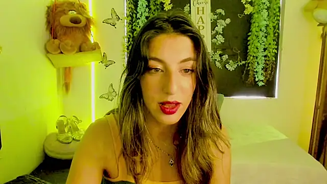 Snapshot of queen-natty chatting on 25, 9, 2025 queen-natty online show from 25, 9, 2025