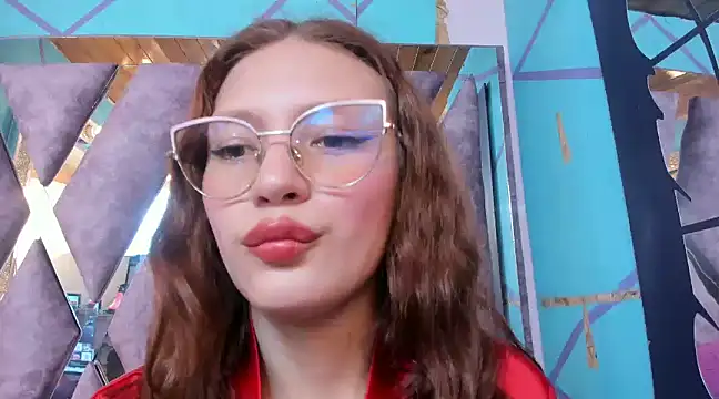 Snapshot of LARICSABLUE chatting on 7, 3, 2025 LARICSABLUE online show from 7, 3, 2025