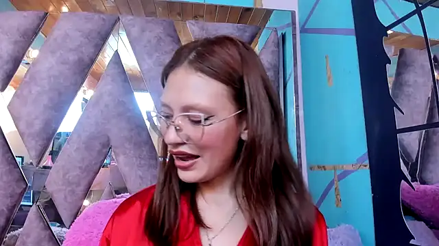 Snapshot of LARICSABLUE chatting on 9, 3, 2025 LARICSABLUE online show from 9, 3, 2025