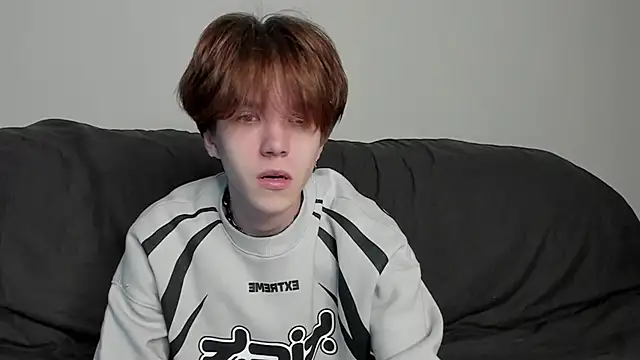 Snapshot of braxiboy chatting on 5, 12, 2024 braxiboy online show from 5, 12, 2024