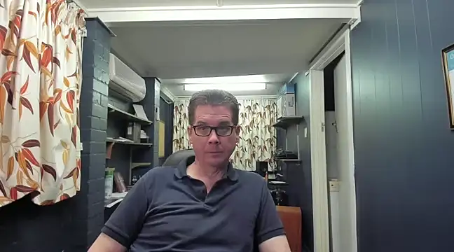 tilobinder online show from 13, 1, 2025