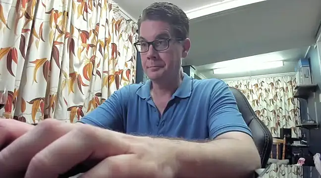 tilobinder online show from 1, 2, 2025