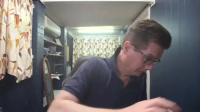 tilobinder online show from 10, 10, 2025