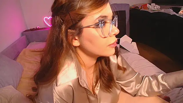 Snapshot of CutiePie3 chatting on 12, 12, 2024 CutiePie3 online show from 12, 12, 2024