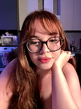 Snapshot of CutiePie3 chatting on 13, 11, 2025 CutiePie3 online show from 13, 11, 2025