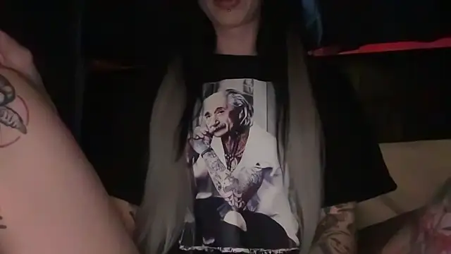 MissMidnightUK online show from 13, 1, 2026