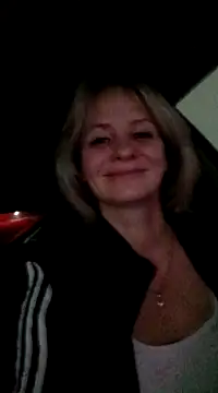 Snapshot of Milen_Milf chatting on 18, 12, 2024 Milen Milf online show from 18, 12, 2024