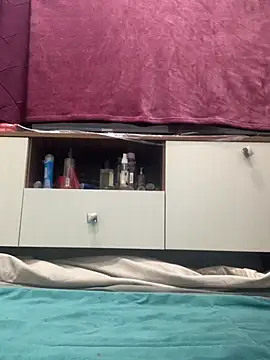 abyusif101099 online show from 14, 4, 2026